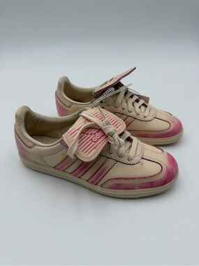 NWT Women’s Adidas Samba LT shoes in the "Cream Shock" Sz 7